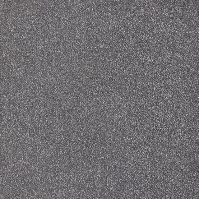 735